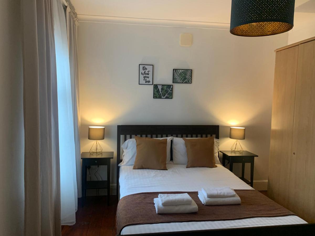 Unique 2 Bedroom Apartment In London/ Excel / Olympic City Close To Central Line Tube Station With Gated Parking Space 外观 照片